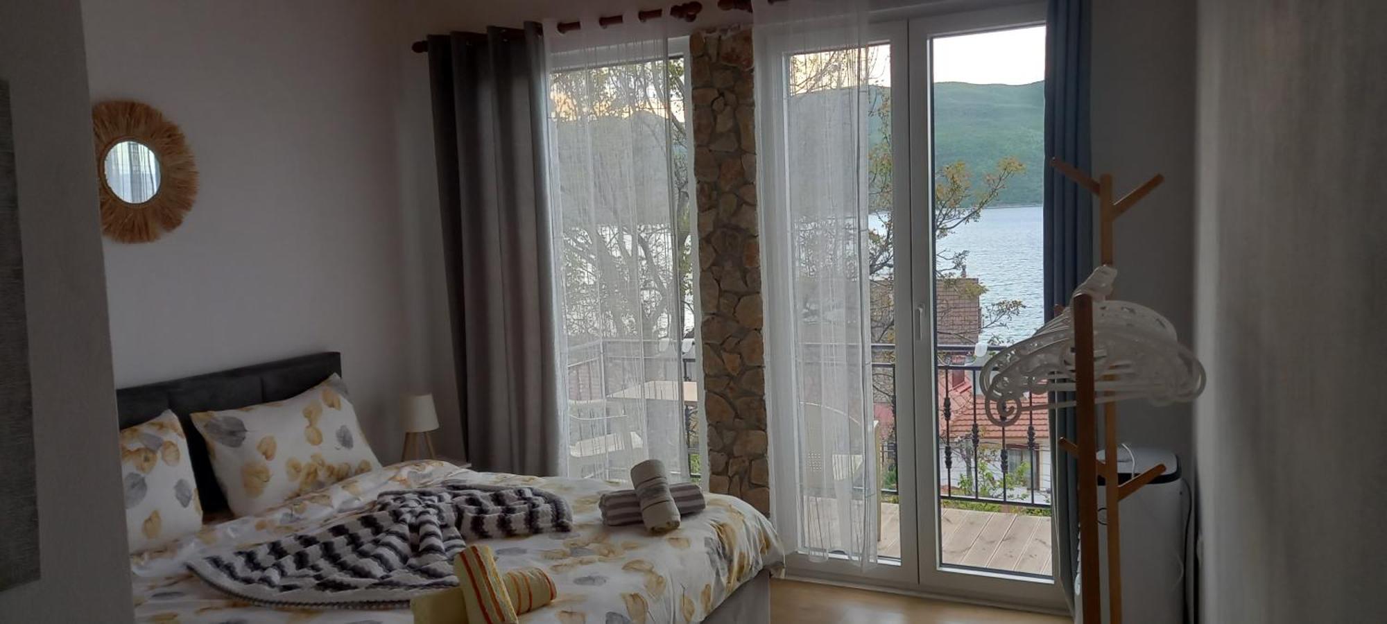 Roleo Guest House Lin ภายนอก รูปภาพ